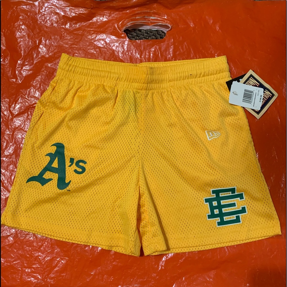 Eric Emanuel x New Era Oakland Athletics NE97149M Size LARGE (L) mesh shorts ⚾️